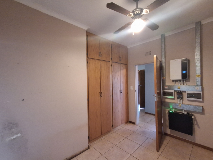 4 Bedroom Property for Sale in Flamwood North West